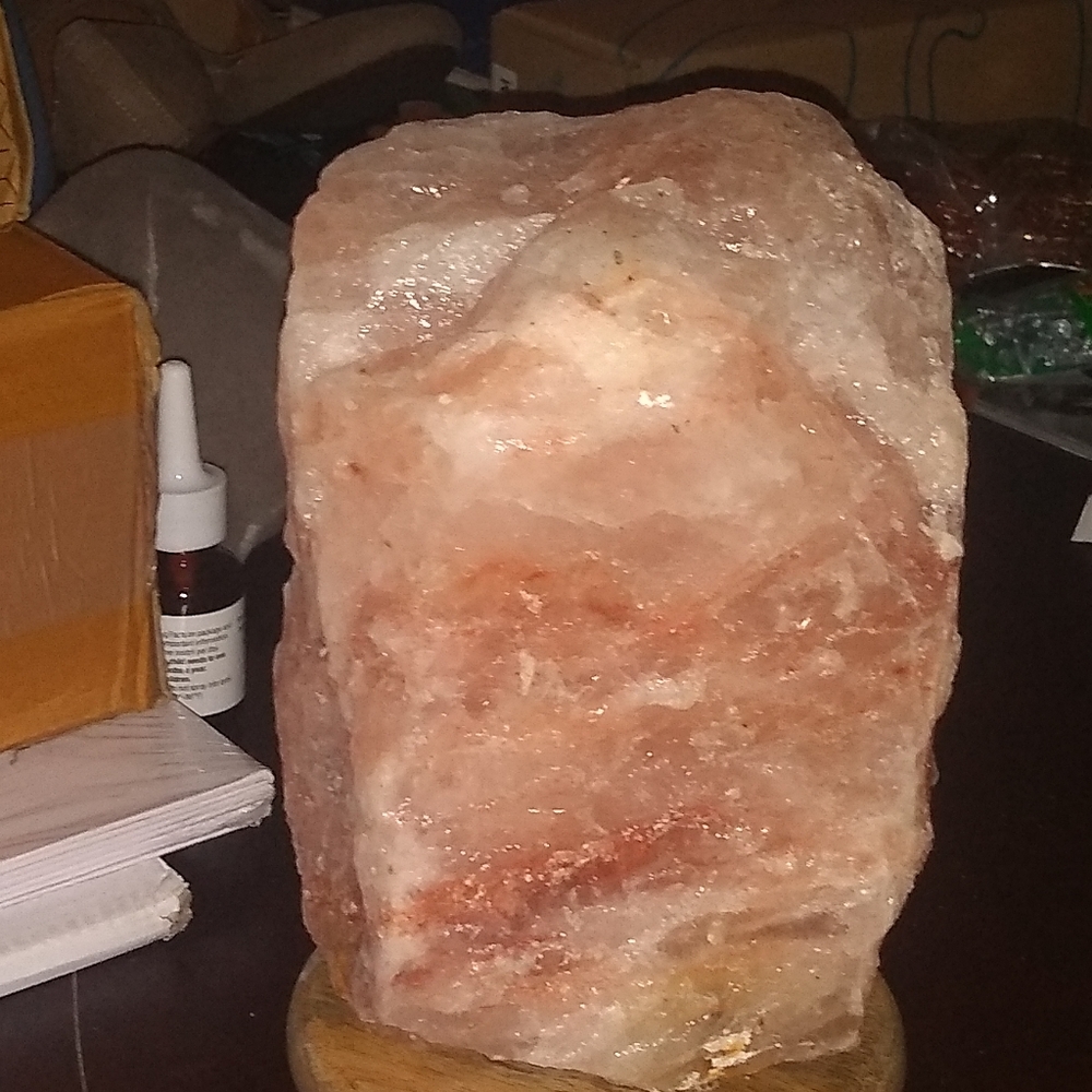Rock salt lamp